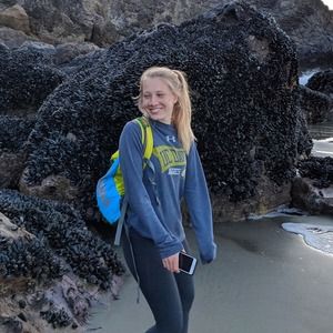 Meet your Posher, Alexandra